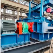 對(duì)輥破碎設(shè)備的生產(chǎn)特點(diǎn)以及正確的安裝順序